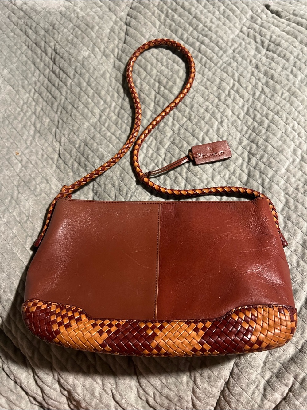 Etienne Aigner Brown Leather basket weave Shoulder Bag with Woven Tan Accent - Picture 2 of 9